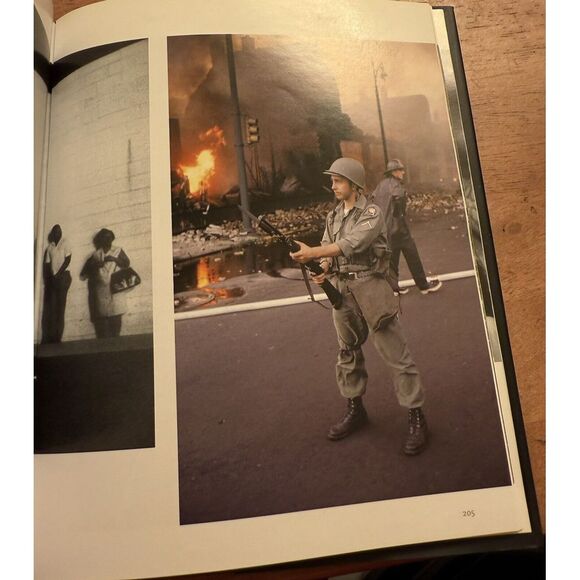 The Sixties In Pictures War Is Over Book Pictorial History of 20th Century Decor - Picture 6 of 6